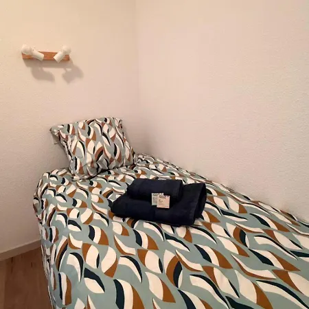 Avec Balcon Face شقة
