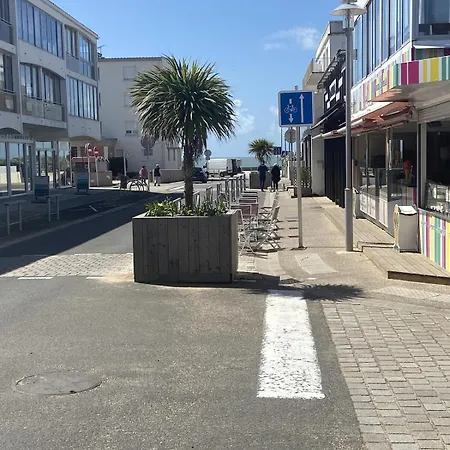 Avec Balcon Face شقة نوتر دام دي مونتس